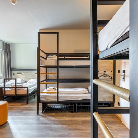 A&O Frankfurt Ostend Φραγκφούρτη Εξωτερικό φωτογραφία