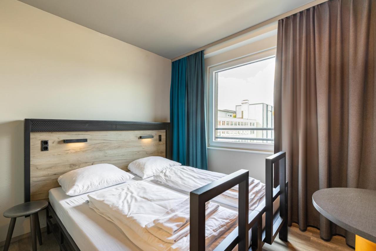 A&O Frankfurt Ostend Φραγκφούρτη Εξωτερικό φωτογραφία