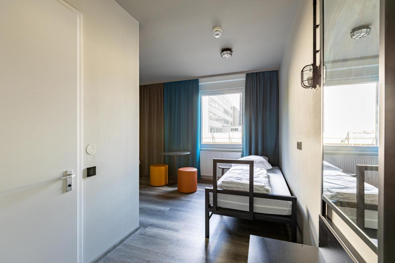 A&O Frankfurt Ostend Φραγκφούρτη Εξωτερικό φωτογραφία