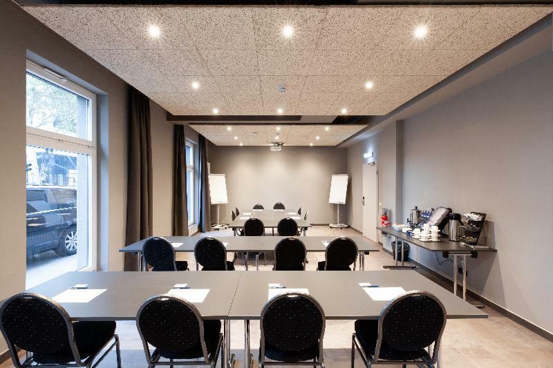 A&O Frankfurt Ostend Φραγκφούρτη Εξωτερικό φωτογραφία